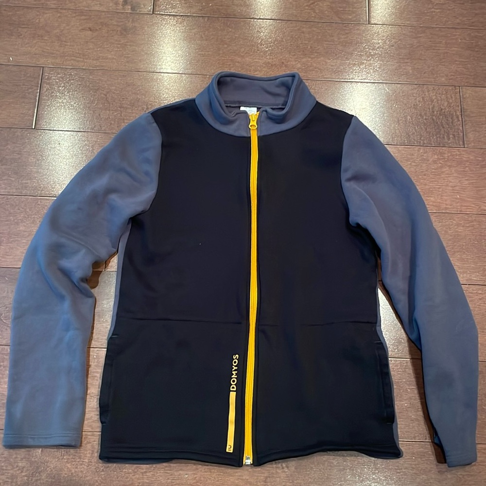 Decathlon zippered sweater